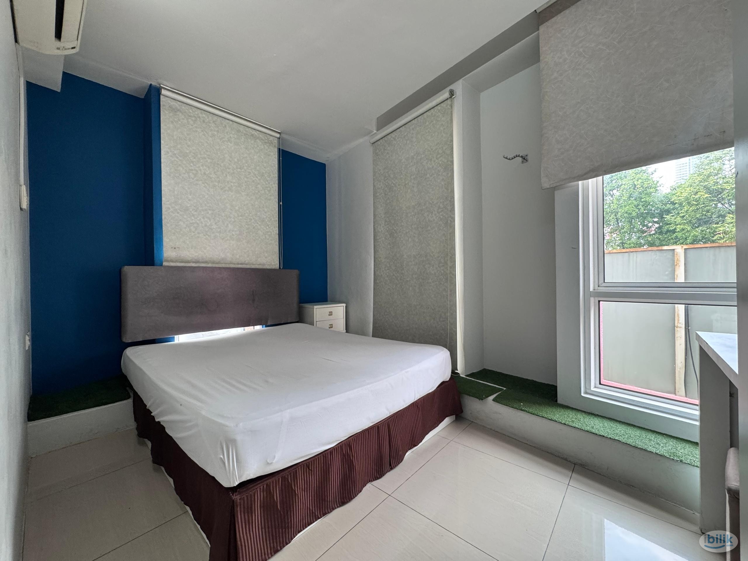 Budget Room at Strand Mall, Kota Damansara🏡 Walking Distance to Surian MRT🚇 - Image 1