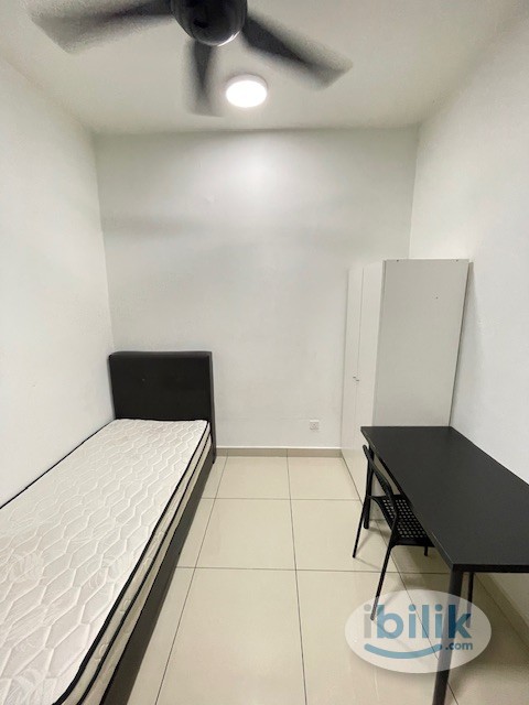 Regina Condo Usj 1_Small Room - Image 2