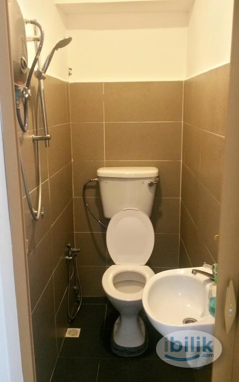 ✴️ Chic & Cozy! Single Room 💯 Fully Furnished Room for Rent at Taman Pinggiran Putra, Bandar Putra Permai - Image 2