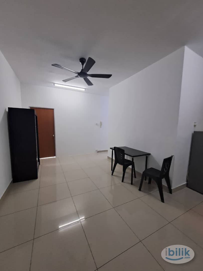 Female Unit_Big Master Room with Private Bathroom at OUG Parklane, Old Klang Road - Image 2