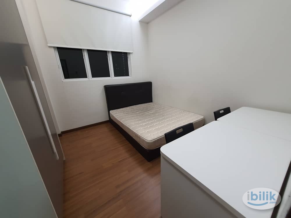 Impian Meridian Female Master Room For Rent - Image 1