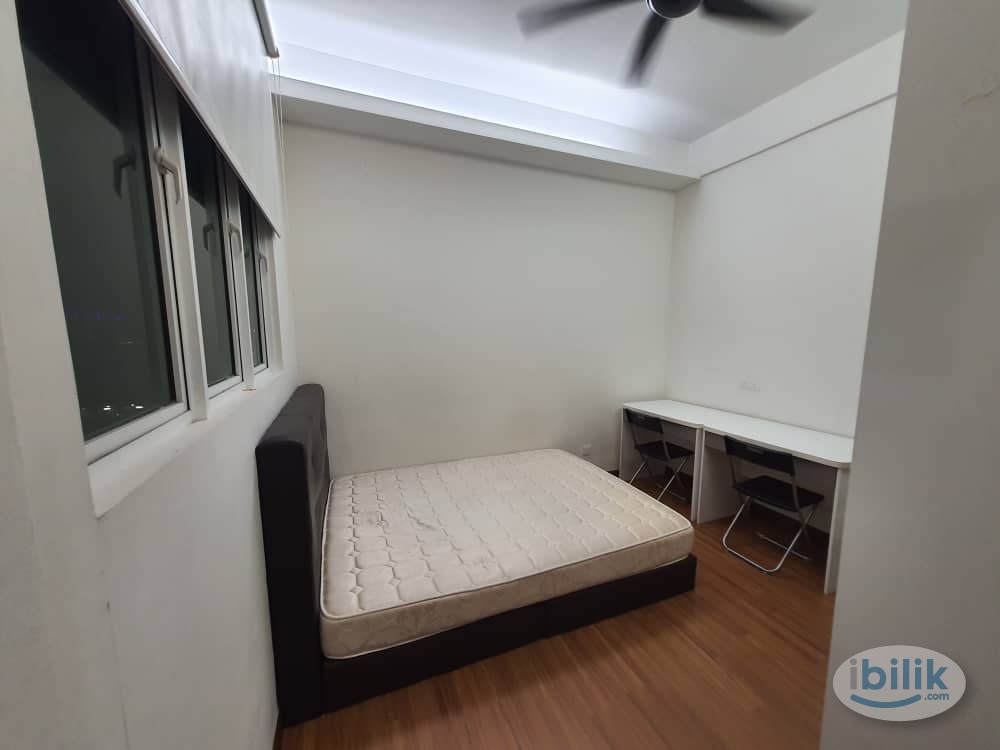 Impian Meridian Female Master Room For Rent - Image 2