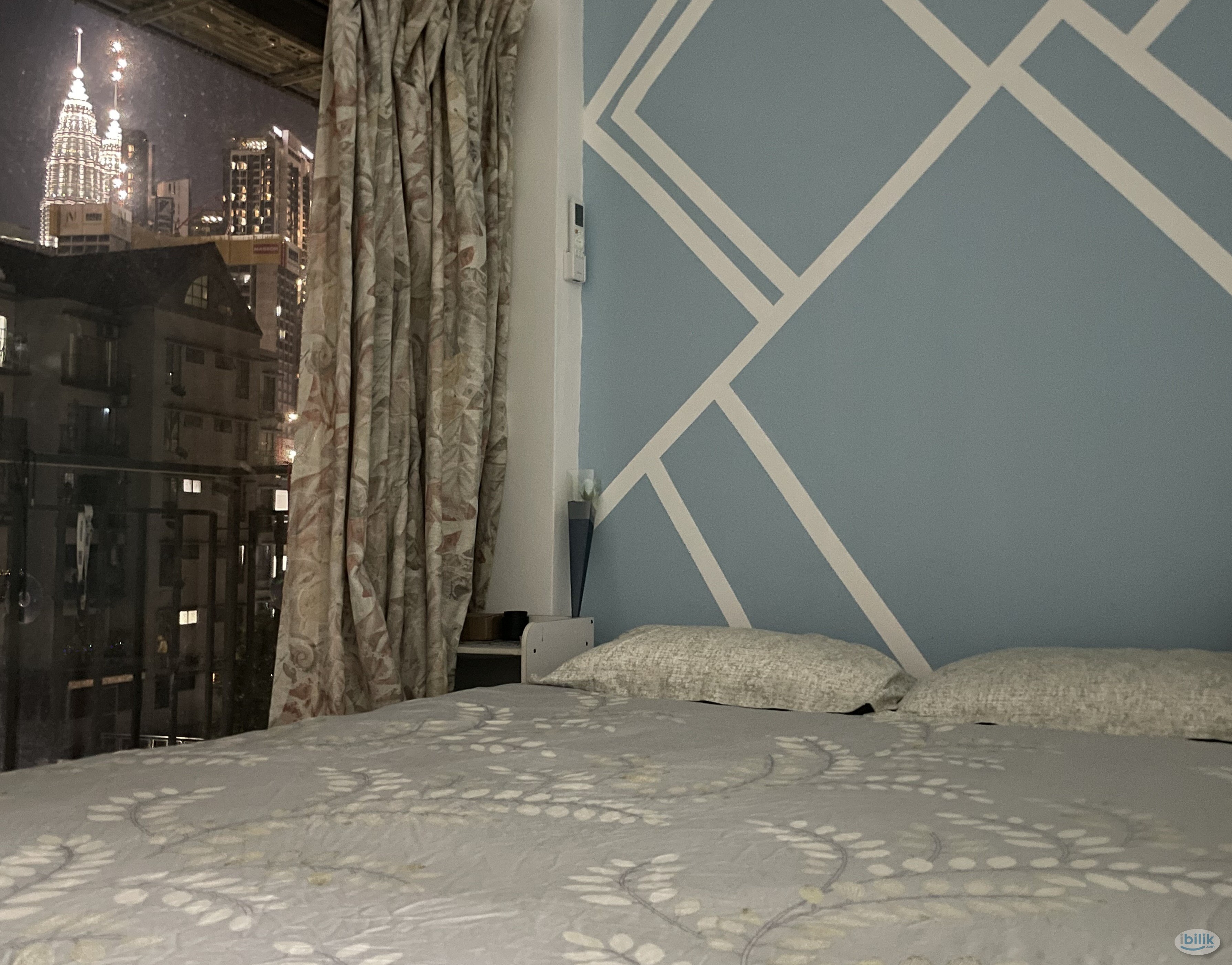 Fully Furnished Balcony Room near KLCC - Image 1