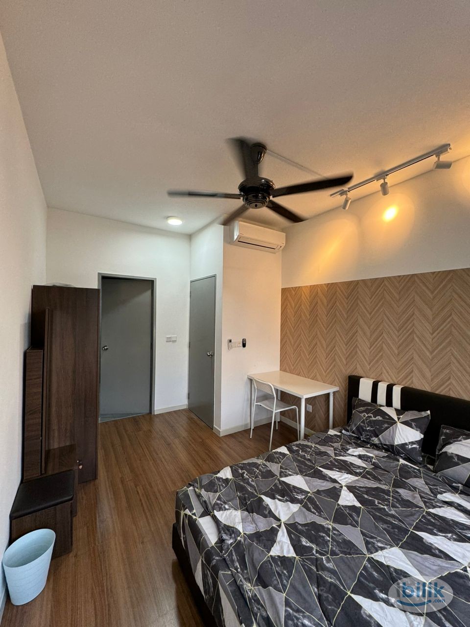 Master Room at M Vertica KL City Residences, Cheras - Image 2