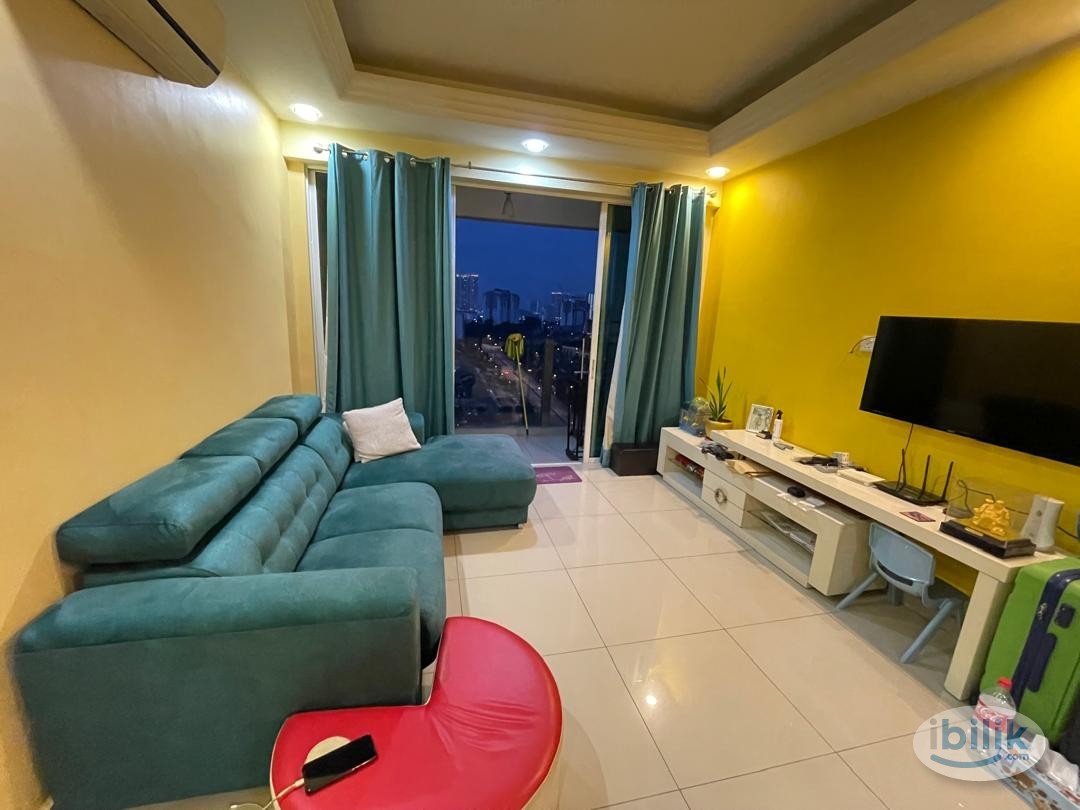 The Zest serviced apartment middle room for Rent Bandar Kinrara puchong near Bukit Jalil - Image 2