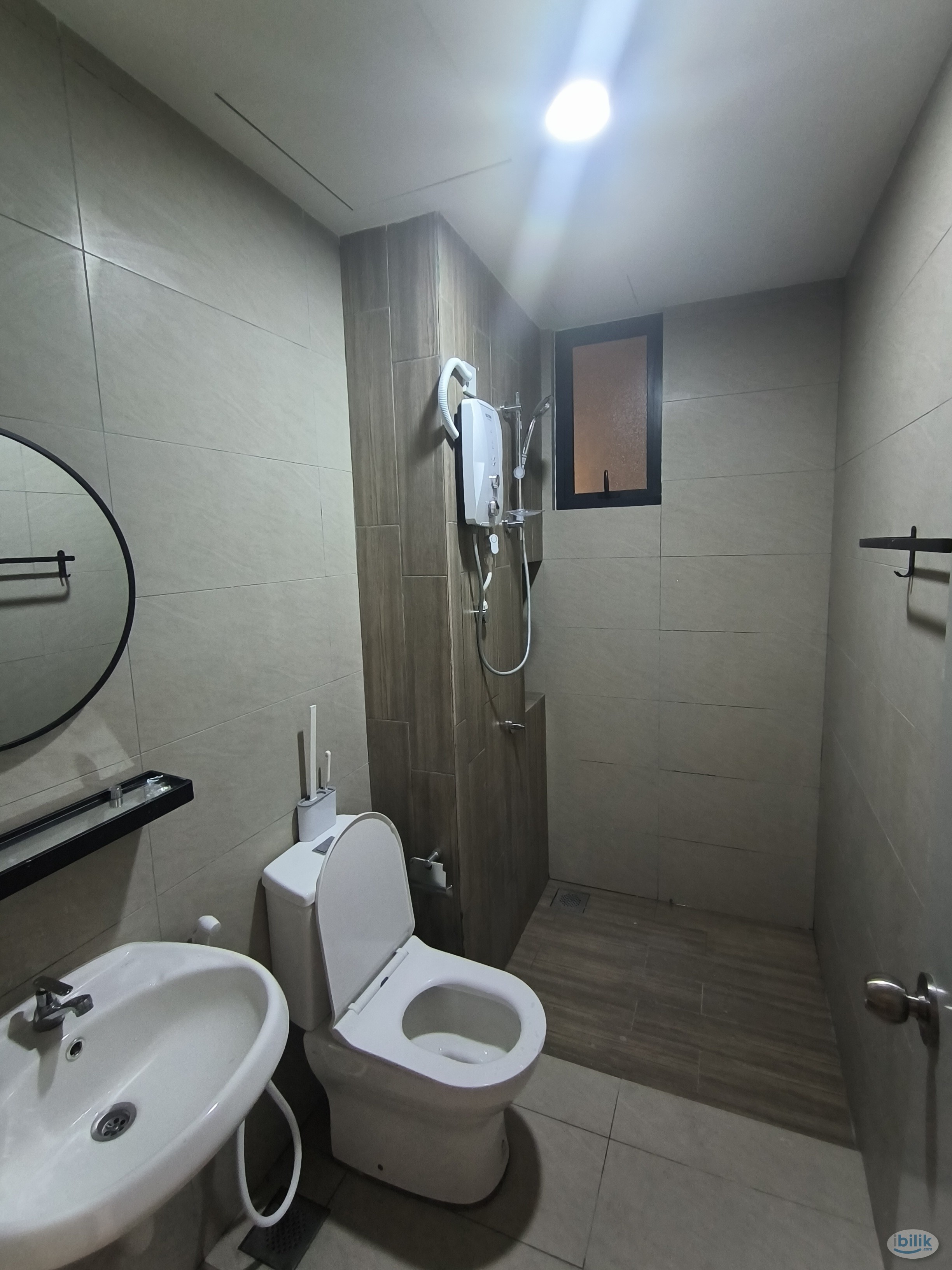 1/10/25 MOVE IN Bandar Sungai Long master room - Image 5