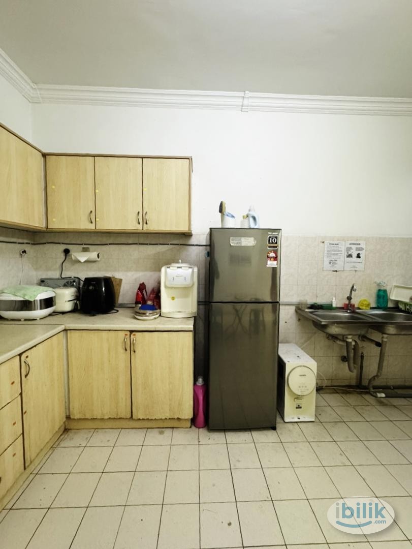 🛏️ Jalan BU 7/8, Bandar Utama – Near MRT Bandar Utama (Medium Room, Attached Shared Bath) M3 - Image 4