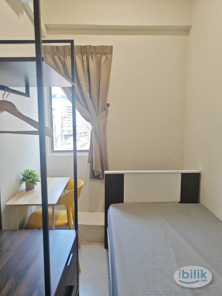 5 Mins Walking Distance To Menara Maybank , Zero Deposit🔥Single Bed Master Room With Private Bathroom , Walking Distance - Image 3