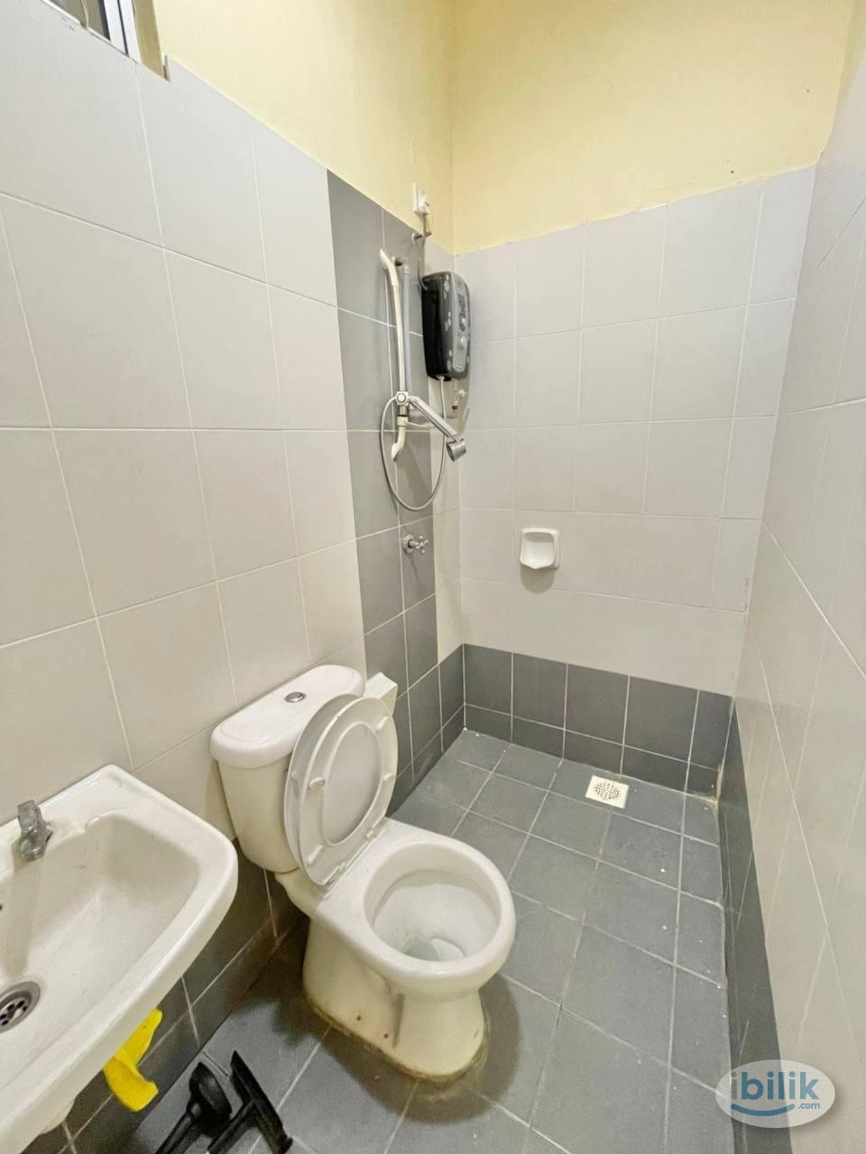 Sri Saujana middle room for RENT ‼️ - Image 4