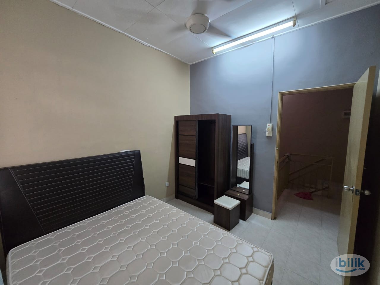 Middle Room at Nusavilla, Skudai - Image 2