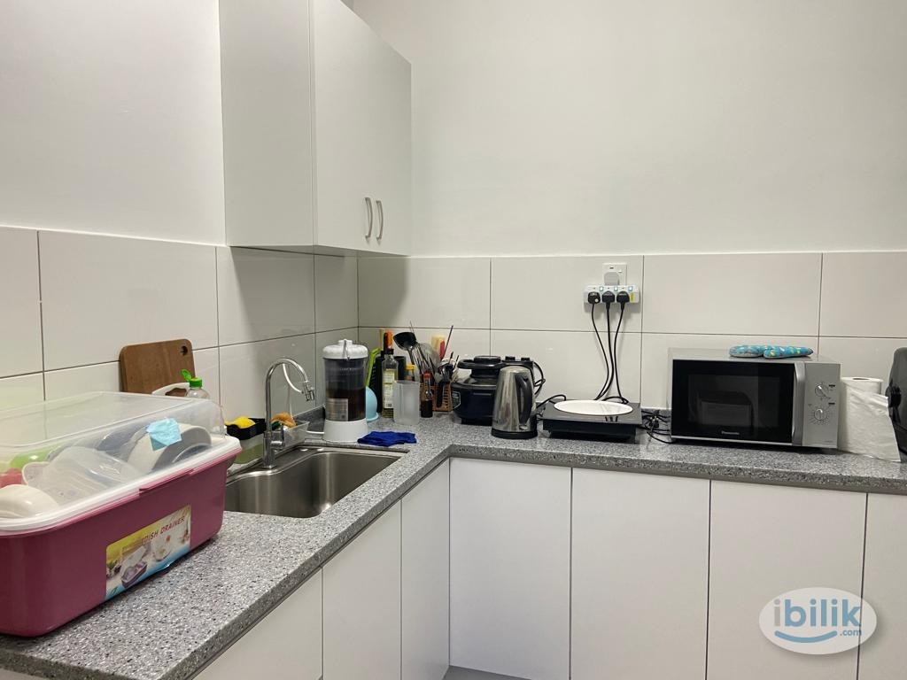 Middle Room at Parkhill Residence, Bukit Jalil - Image 2