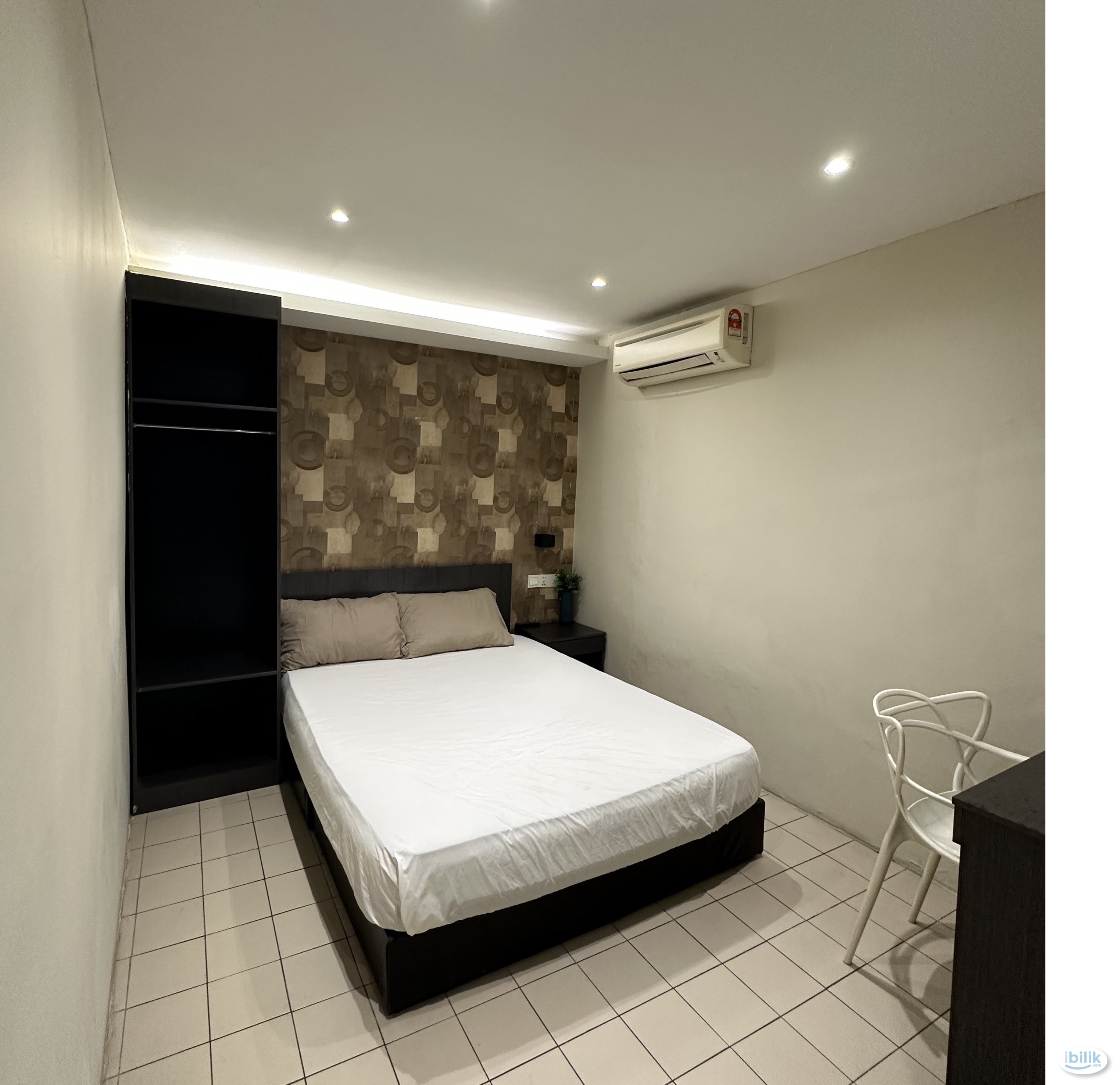 😱‼️MASTER ROOM NEAR BRT MENTARI ‼️ MOVE IN IMMEDIATELY WITH ZERO DEPOSIT 🥵 - Image 1