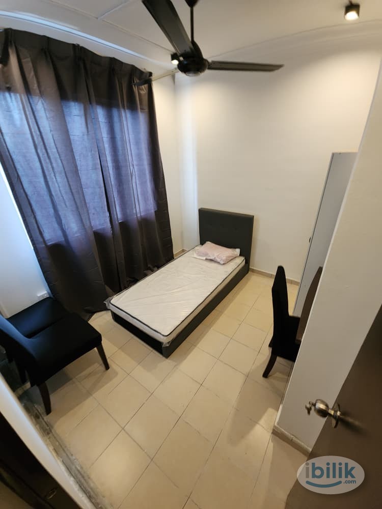 Female Single Room |  6 Mins Shopping Mall Access | Direct Access to BRT/LRT USJ 1 | All Utilities Covered | Fully Furni - Image 1