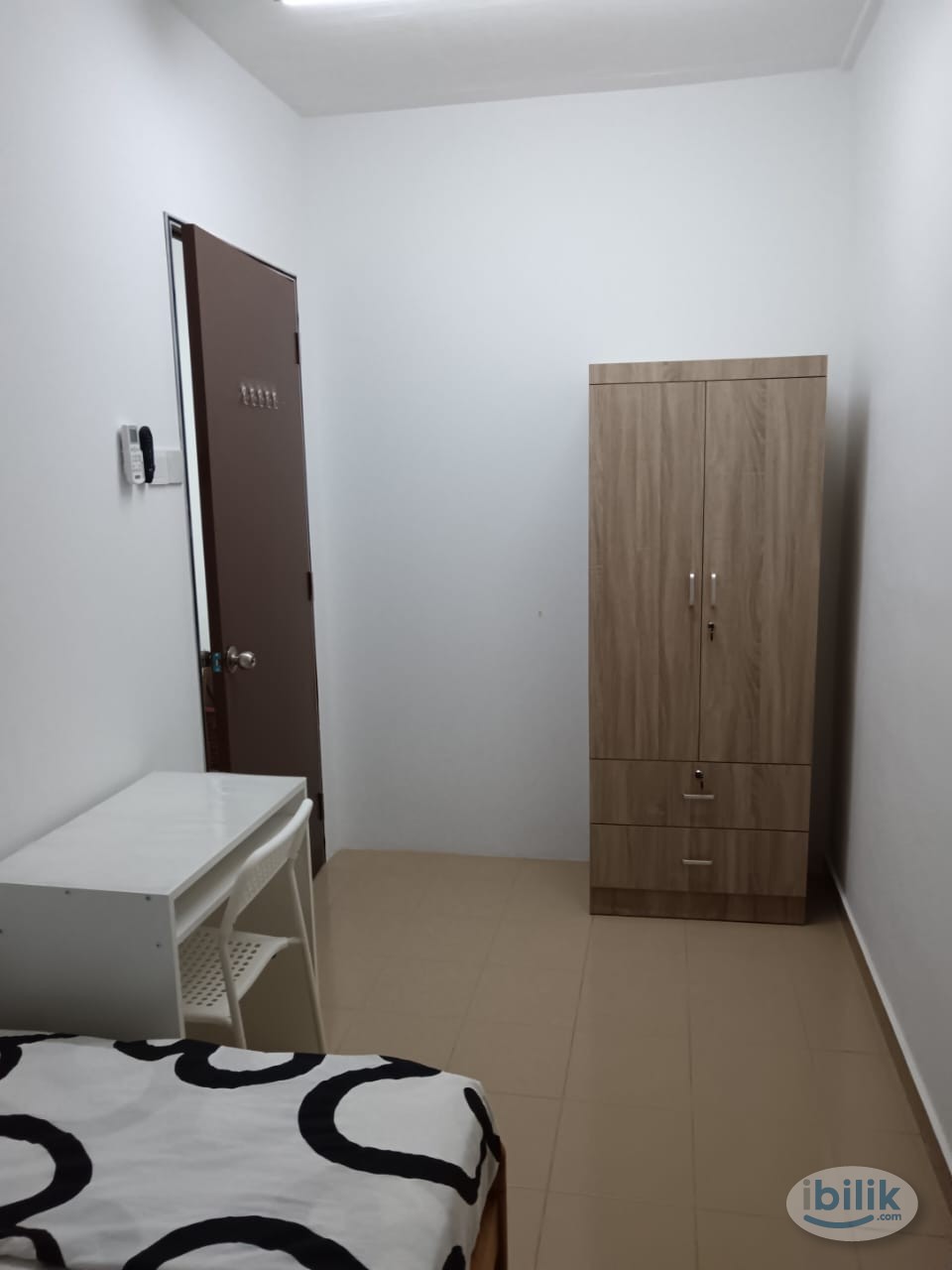 Female room for rent at Taman Bersatu @ Kulai - Image 3