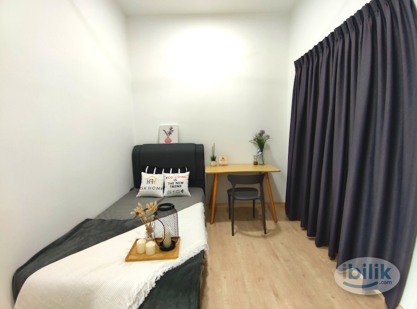 PARKHILL RESIDENCE SINGLE ROOM FOR RENT - Image 1