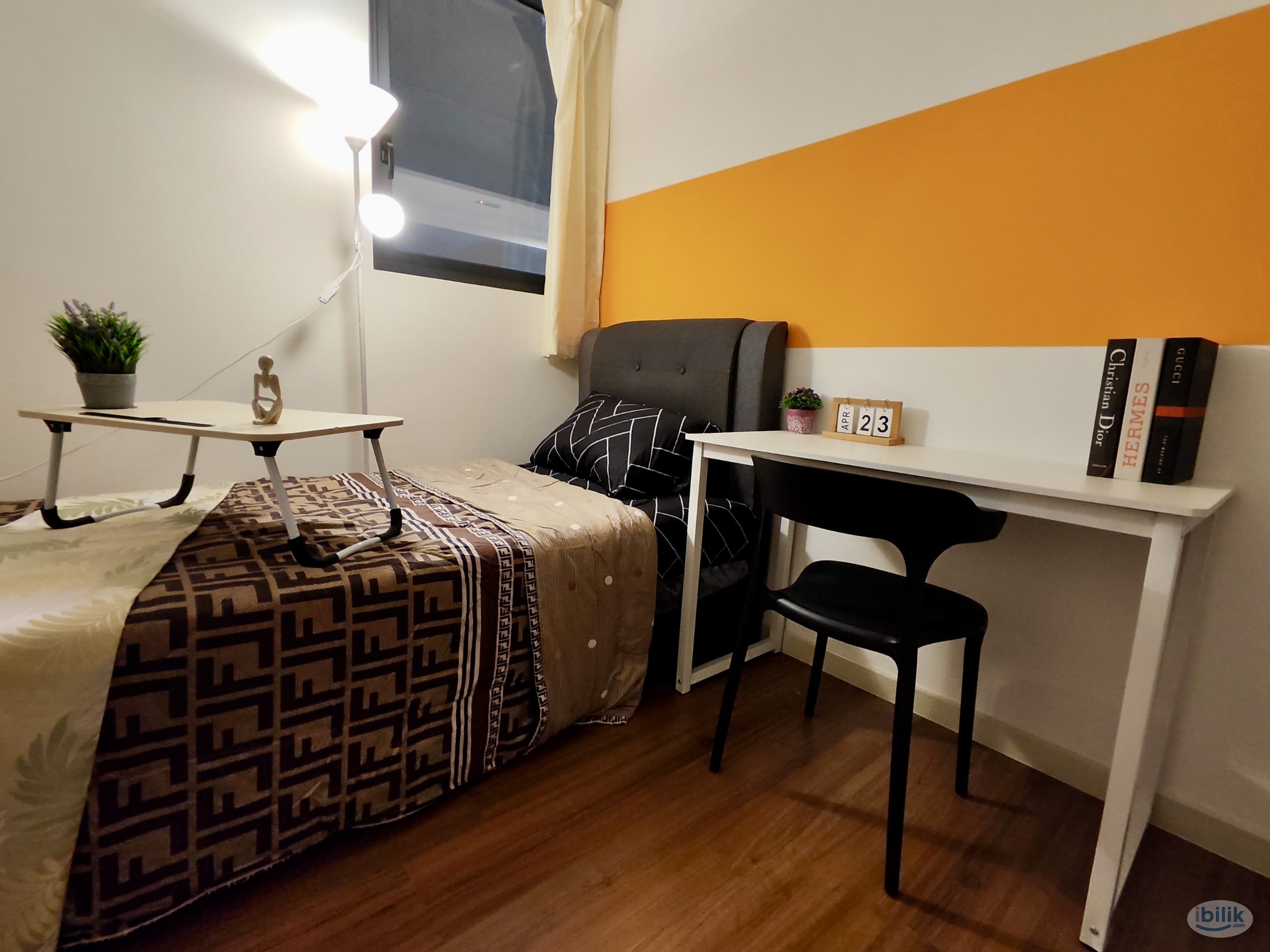(华人) Cheras Single Room w Utilities FREE Wifiat M Vertica KL City Residences, Cheras - Image 1