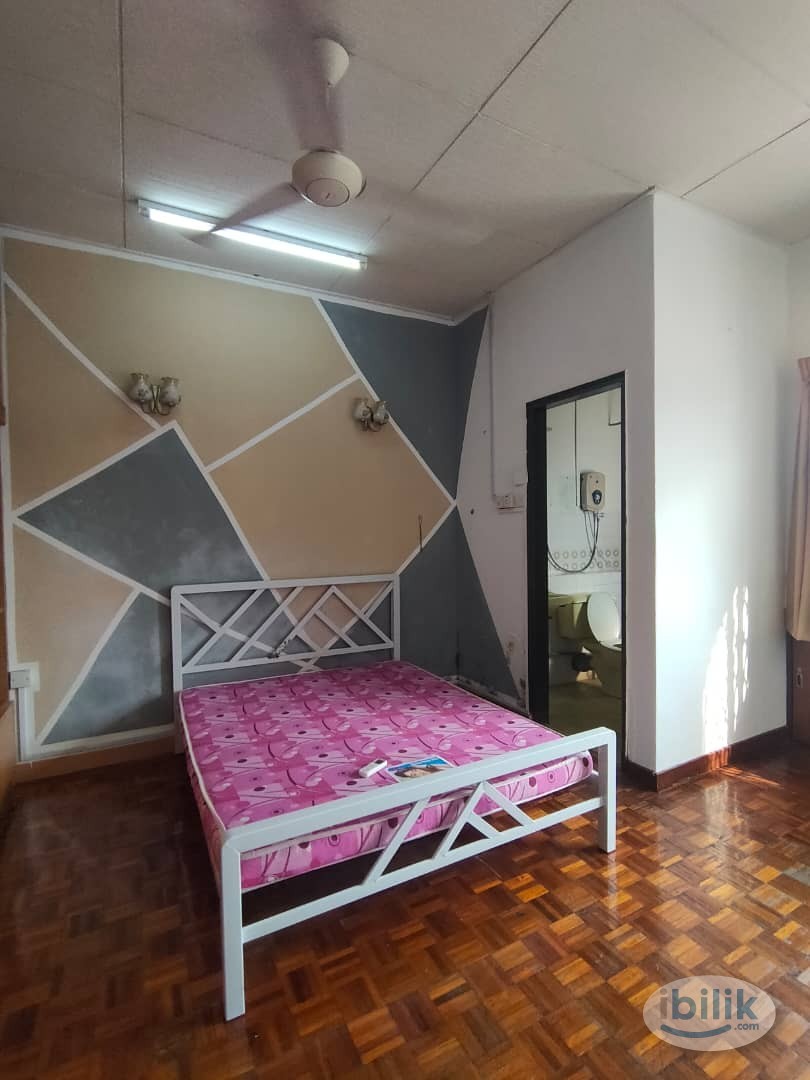 😱‼️MASTER ROOM WITH PRIVATE BATHROOM @ USJ ‼️😱 MOVE IN IMMEDIATELY WITH ZERO DEPOSIT 🥵💯 - Image 1