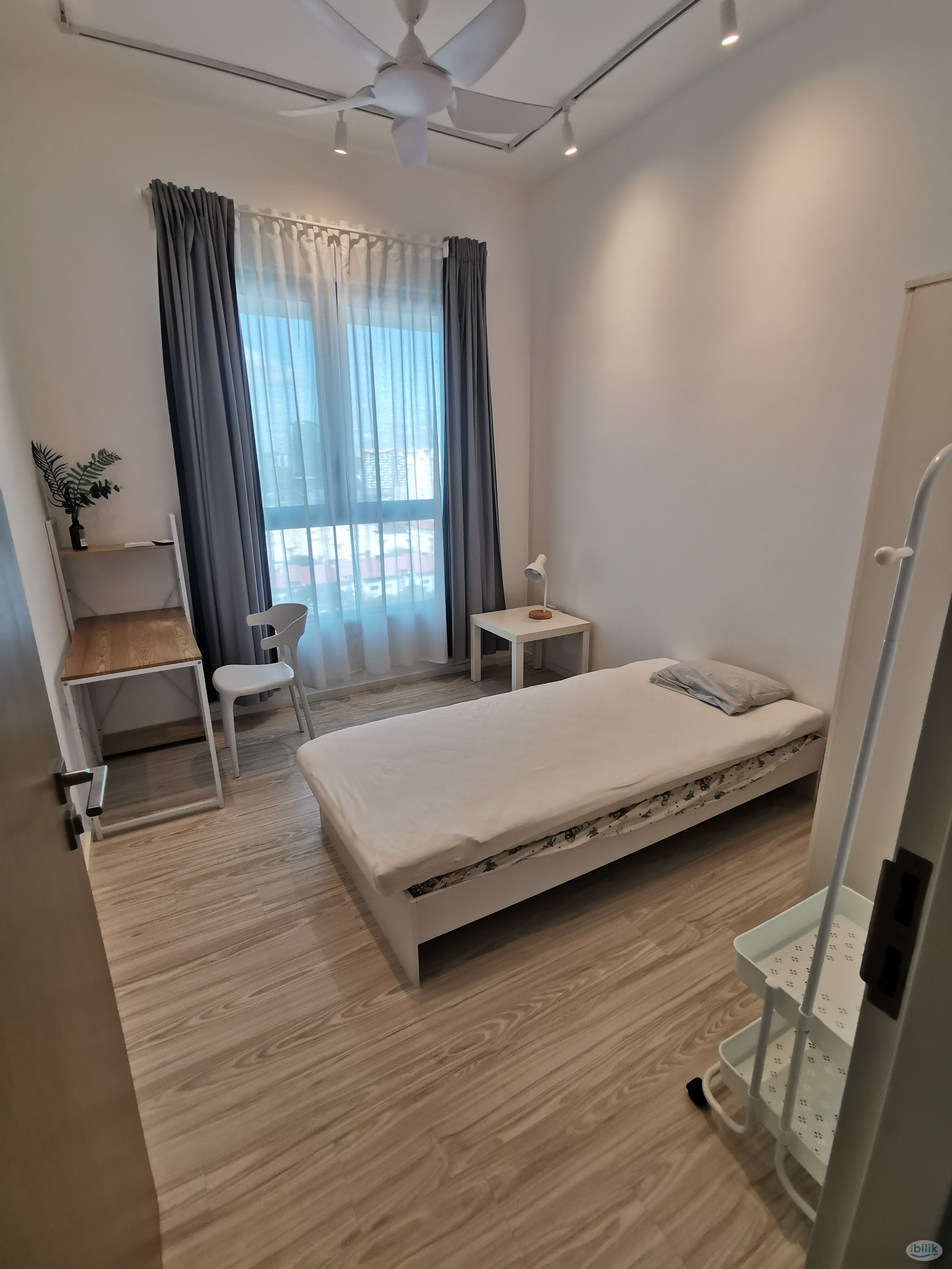 Middle Room at Cantara Residences, Ara Damansara - Image 1