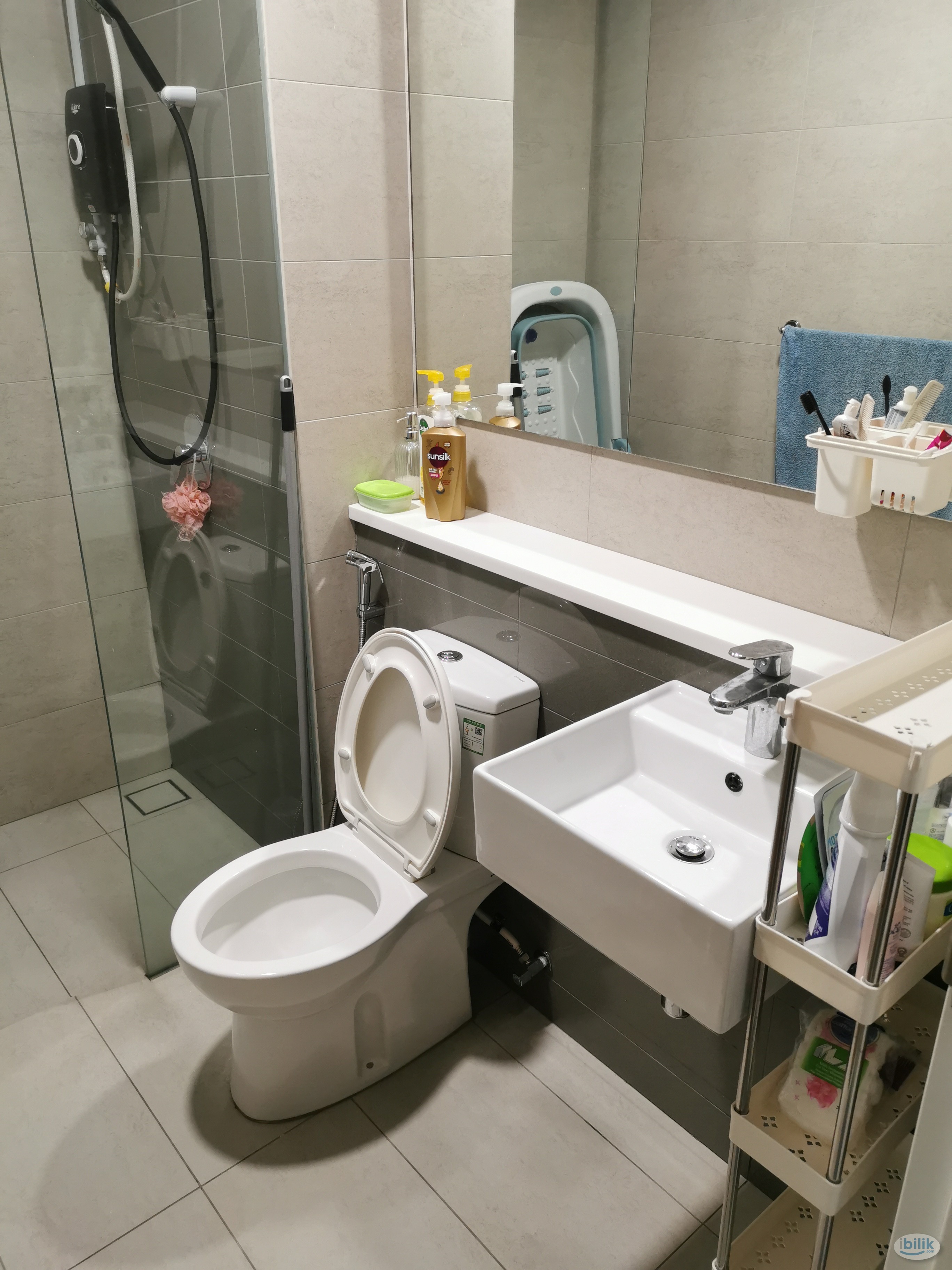 Middle Room at Cantara Residences, Ara Damansara - Image 2