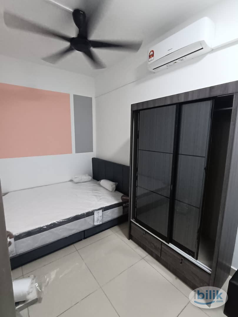 Male Room for rent at Larkin Heights @ Larkin Idaman - Image 1