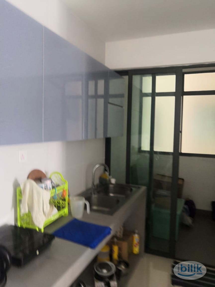 Middle Room at Bandar Damai Perdana, Cheras South - Image 2