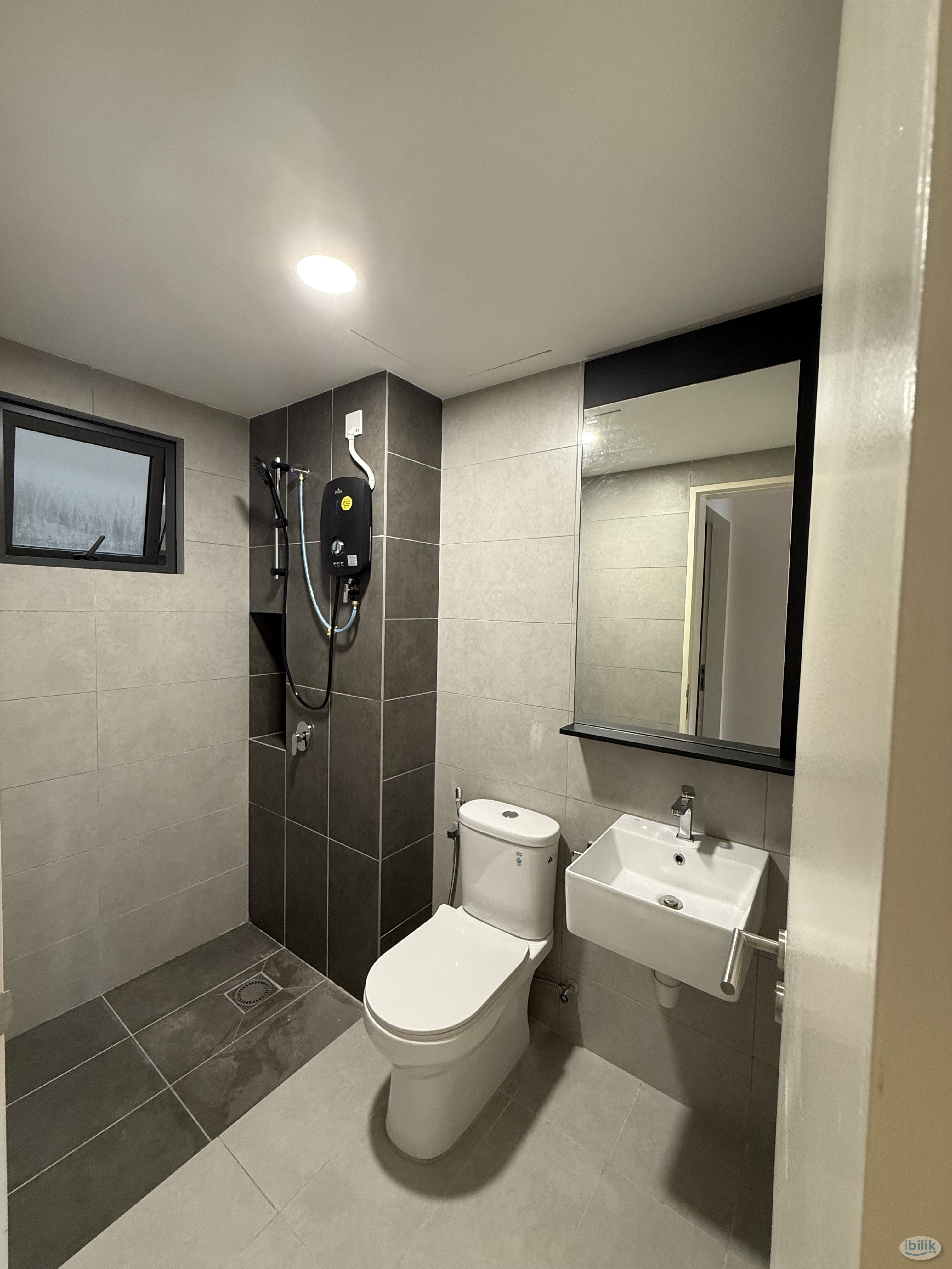 [Master Room] D'Erica Residences New Condo at Damansara Perdana, Petaling Jaya for Rent - Image 3