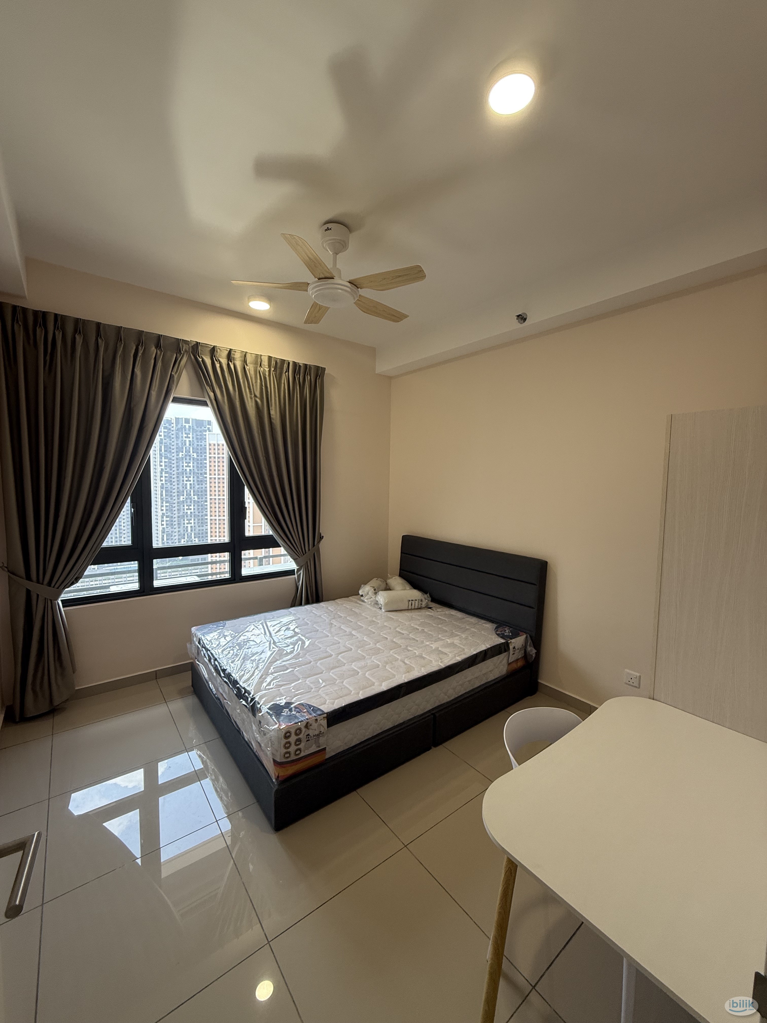 [Middle Room] D'Erica Residences New Condo at Damansara Perdana, Petaling Jaya for Rent - Image 1