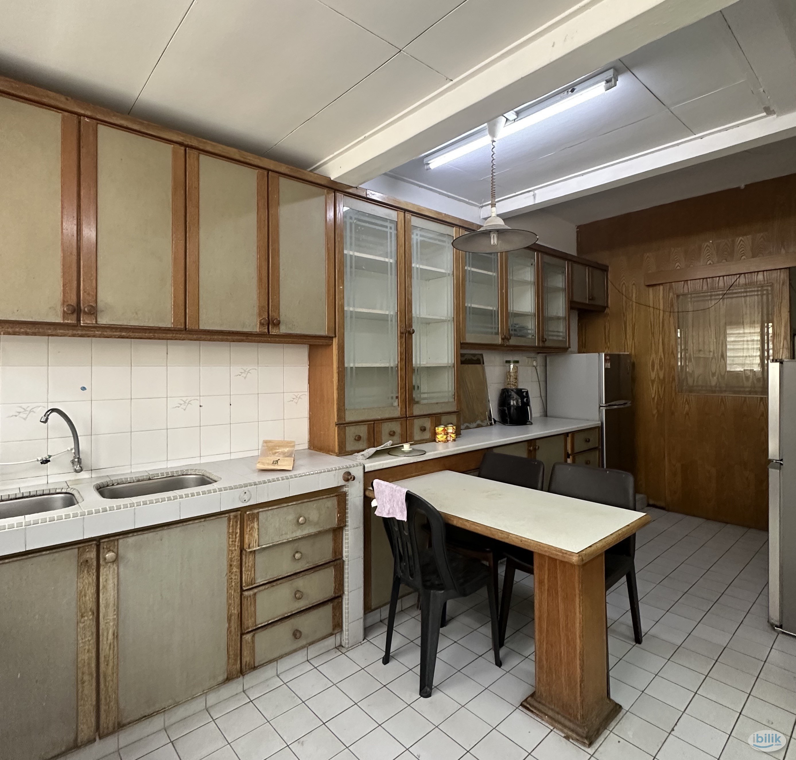 😱‼️SPACIOUS ROOM WITH PRIVATE BATHROOM IN BANDAR BOTANIC ‼️😱 - Image 3