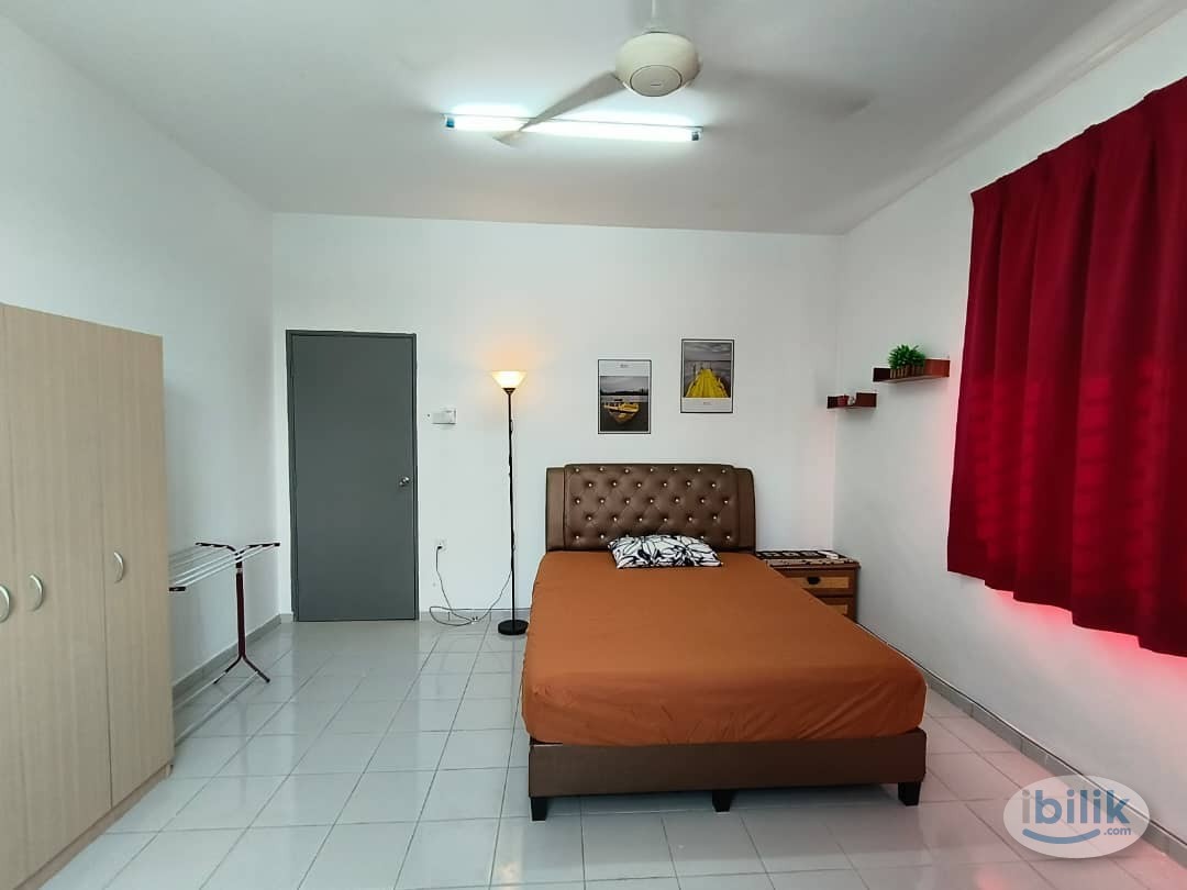 Male Master Room At Sri Gading For Rent - Image 1