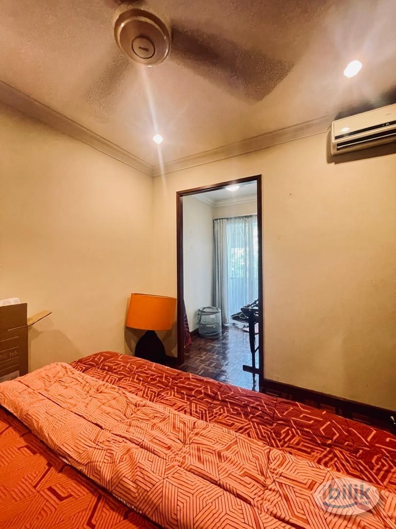 Fully furnished MASTER ROOM with own balcony - Image 2