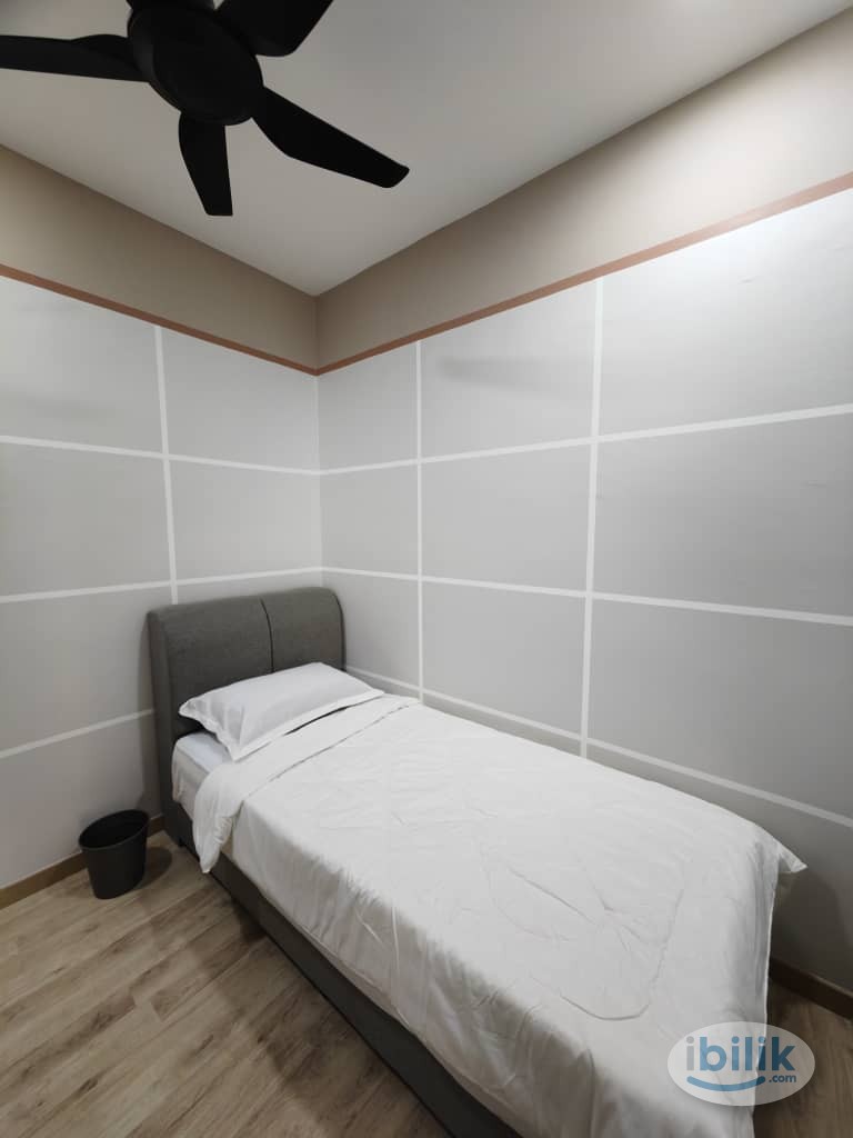 Single Room at Emporis, Kota Damansara - Image 1