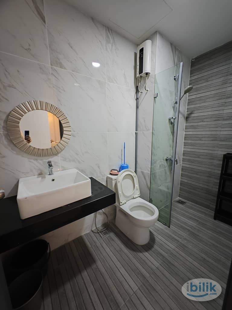 Single Room at Emporis, Kota Damansara - Image 5