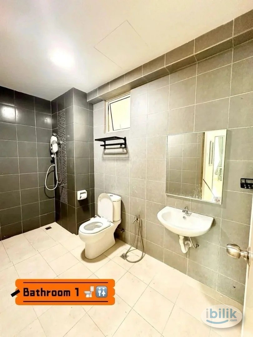 Nice Middle Room at Bayan Lepas, Penang - Image 3