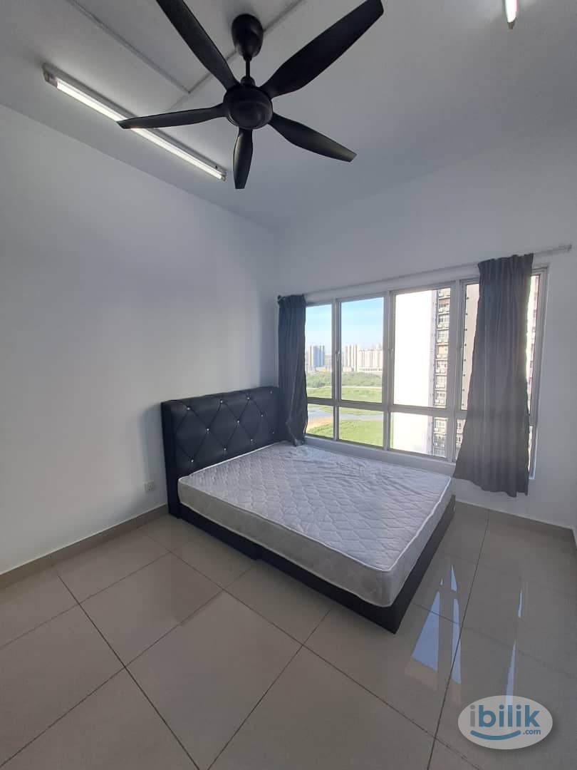 Big Master Room with Private Bathroom at OUG Parklane, Old Klang Road - Image 1