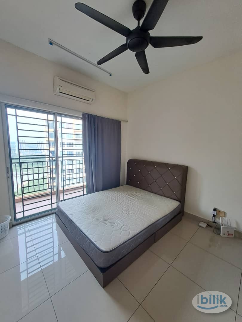 [Female Unit] Big Middle Room at OUG Parklane, Old Klang Road - Image 1