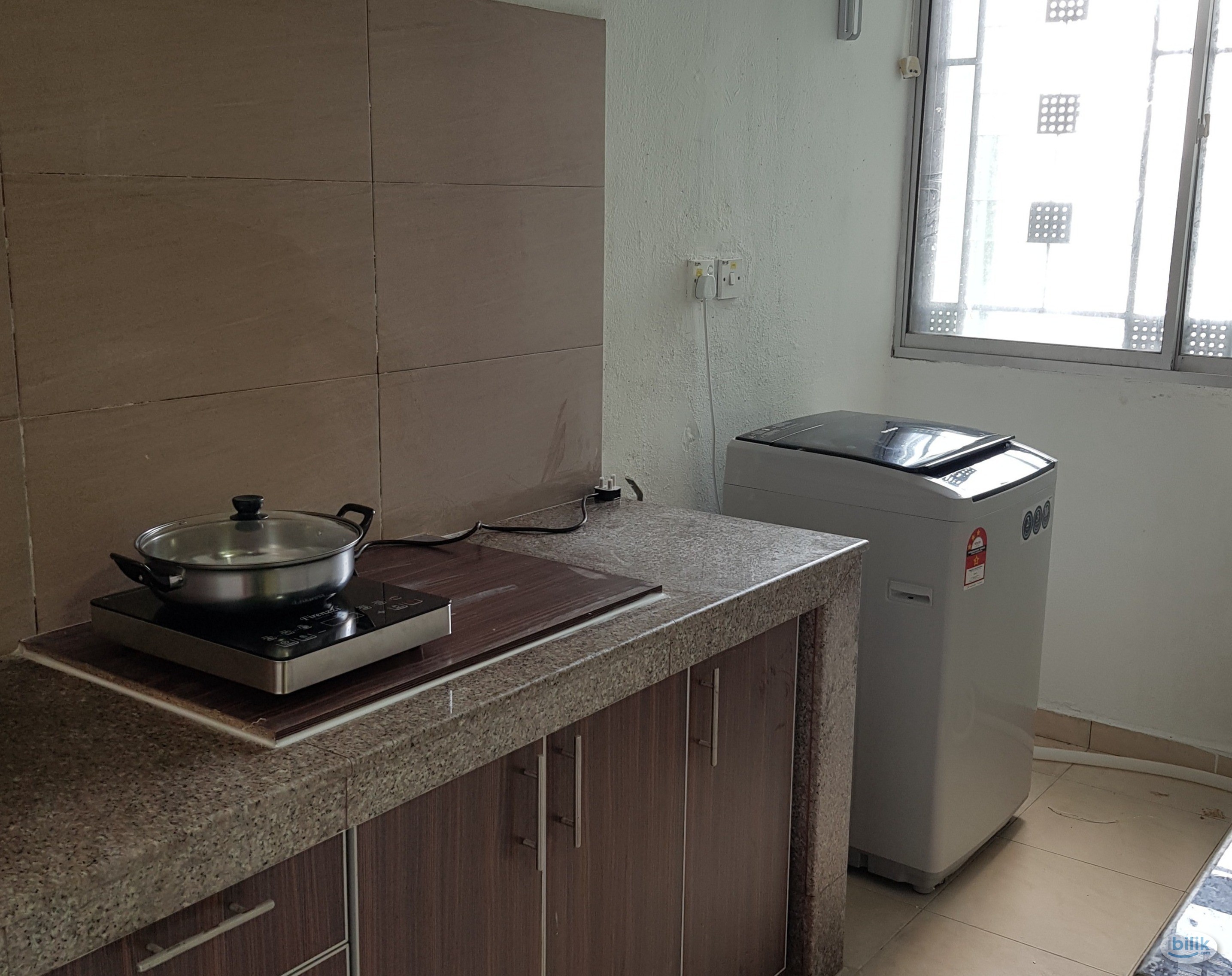 Master Room at Kepong Central Condominium, Kepong - Image 4