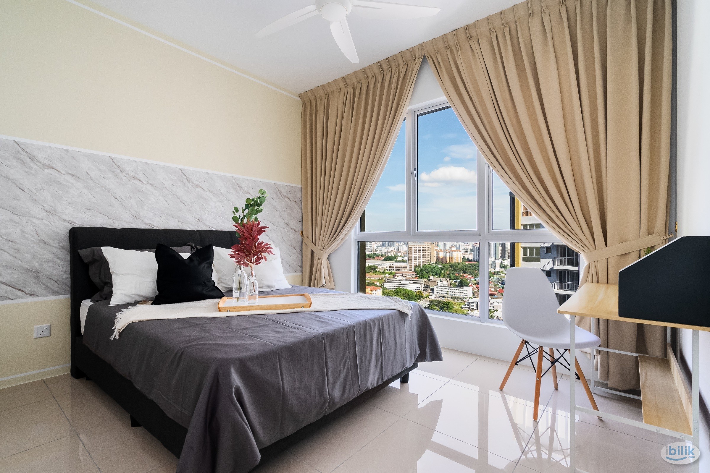 Master Room at Platinum Splendor, Semarak 8 min to KLCC. - Image 1