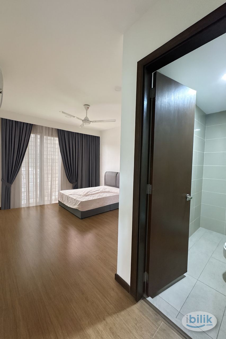 Master room RM950 Private toilet Included water ,electricity ,wifi , Carpark - Image 1