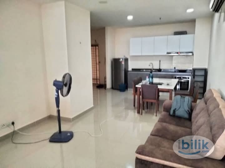 Master Room at Esuite @ Emerald Avenue, Selayang - Image 2