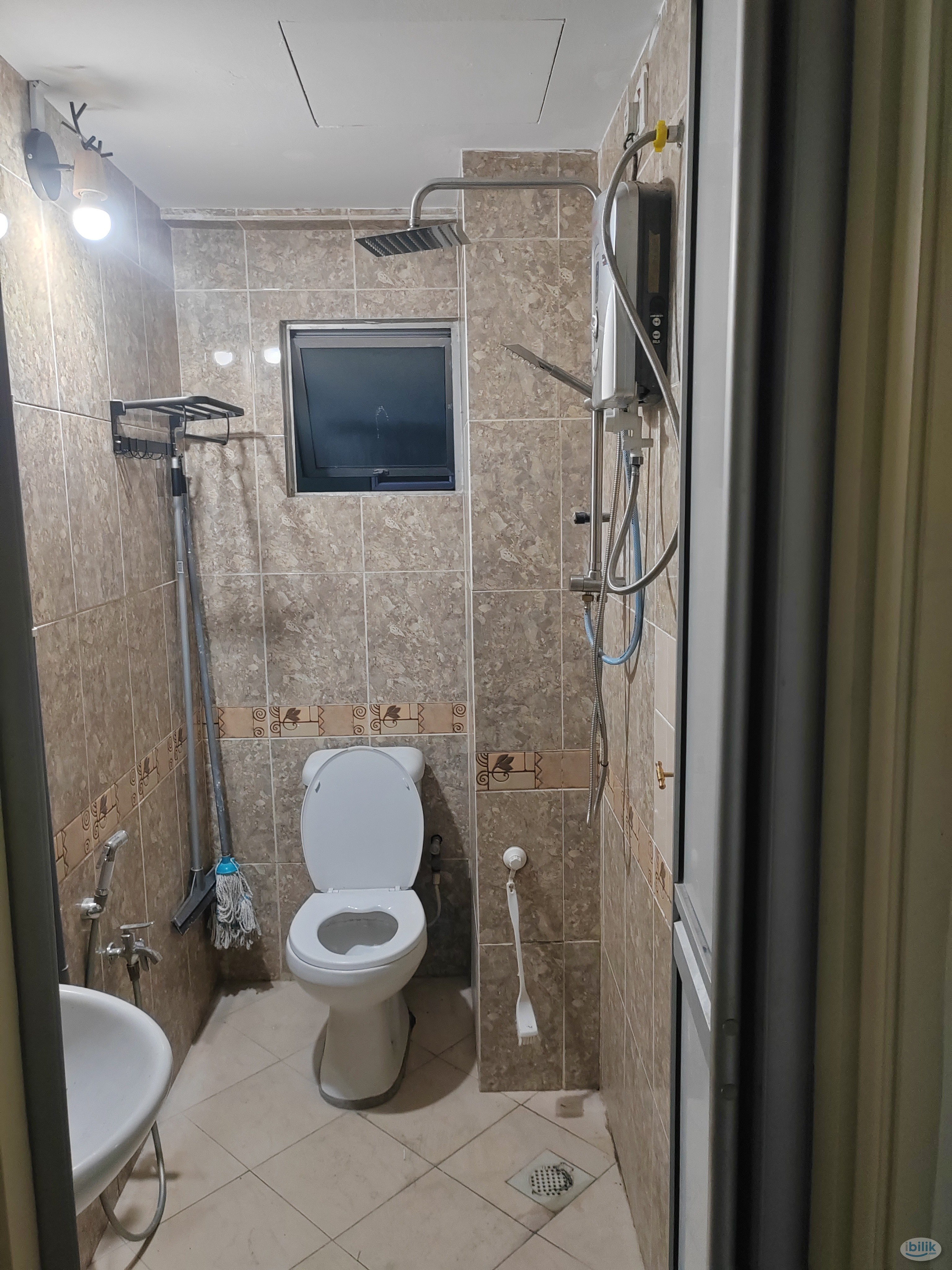 female room only kepong sri damansara mrt2 walk - Image 4