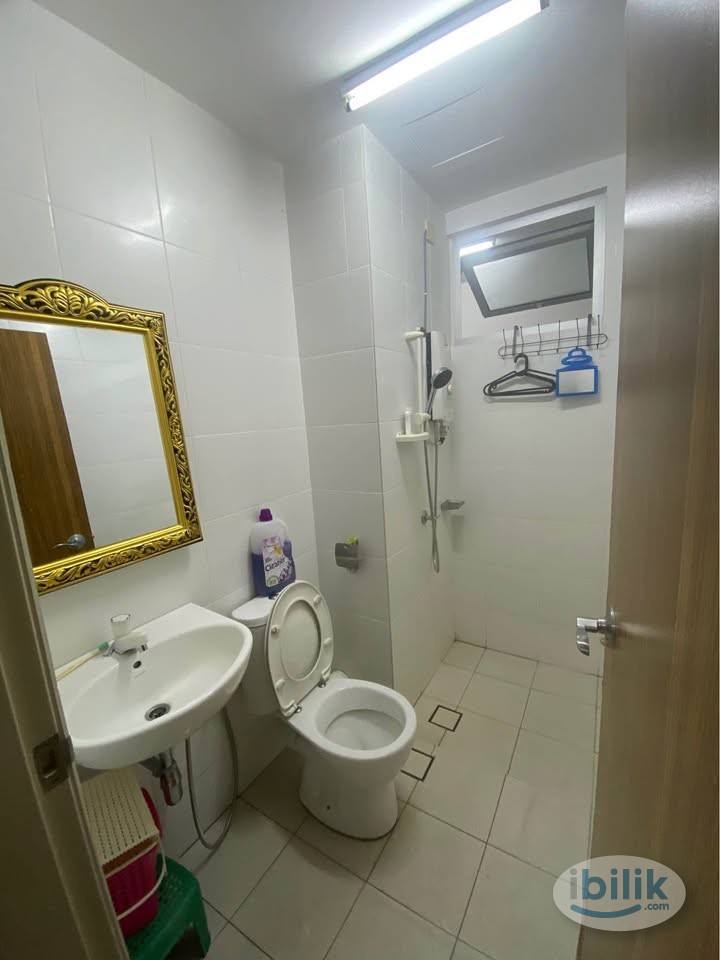 Single Room at Tanjung Bungah, Penang - Image 2