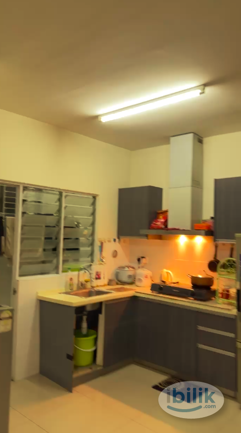 Master Room at Koi Tropika, Puchong - Image 4