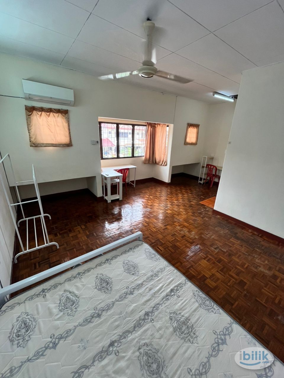 🚩BANDAR UTAMA PETALING JAYA SPACIOUS MASTER ROOM WITH PRIVATE BATHROOM FOR RENT🤩NEARBY ONE UTAMA , AVENUE , CENTRE POINT - Image 3
