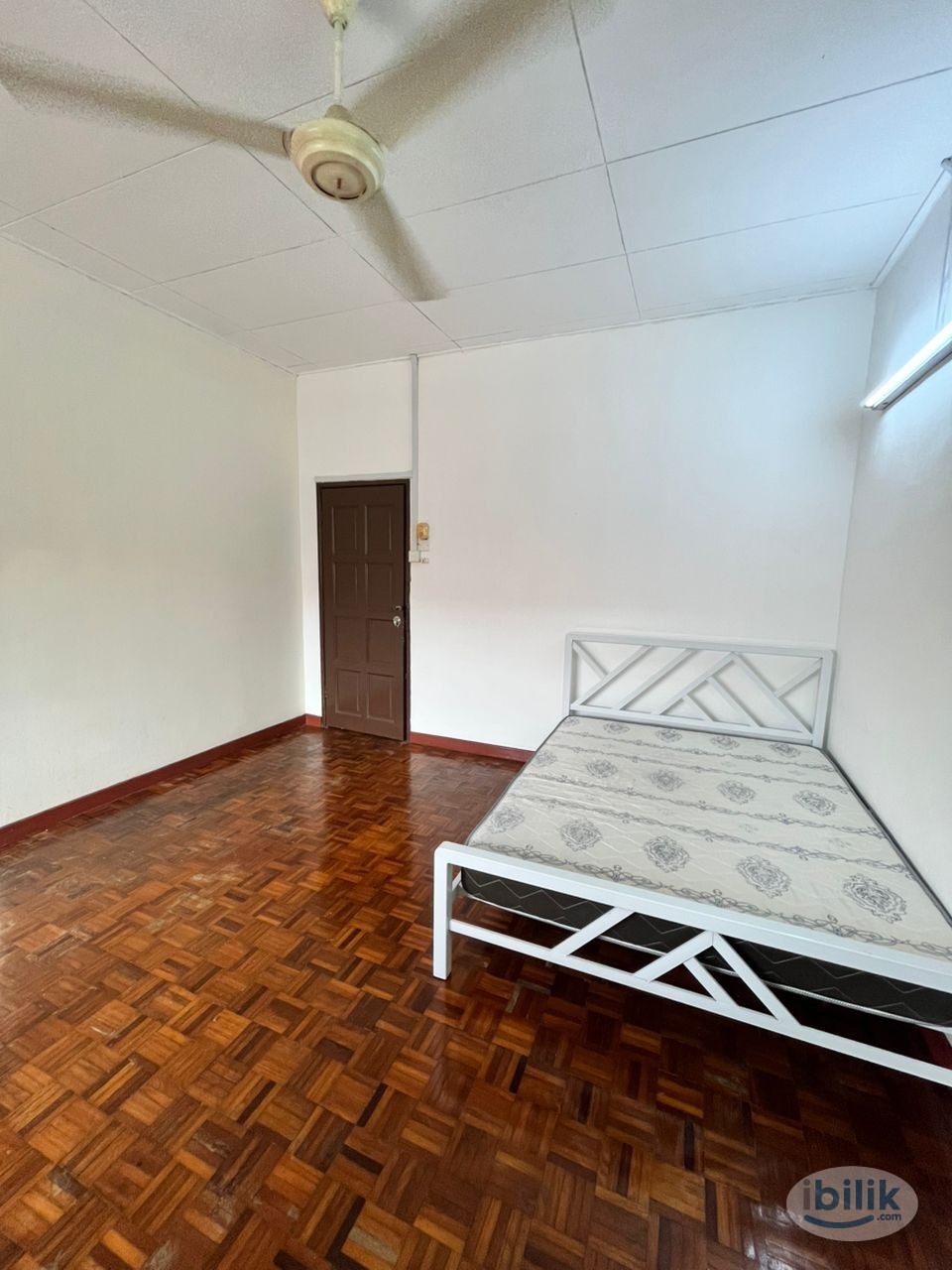 🚩BANDAR UTAMA PETALING JAYA SPACIOUS MASTER ROOM WITH PRIVATE BATHROOM FOR RENT🤩NEARBY ONE UTAMA , AVENUE , CENTRE POINT - Image 2