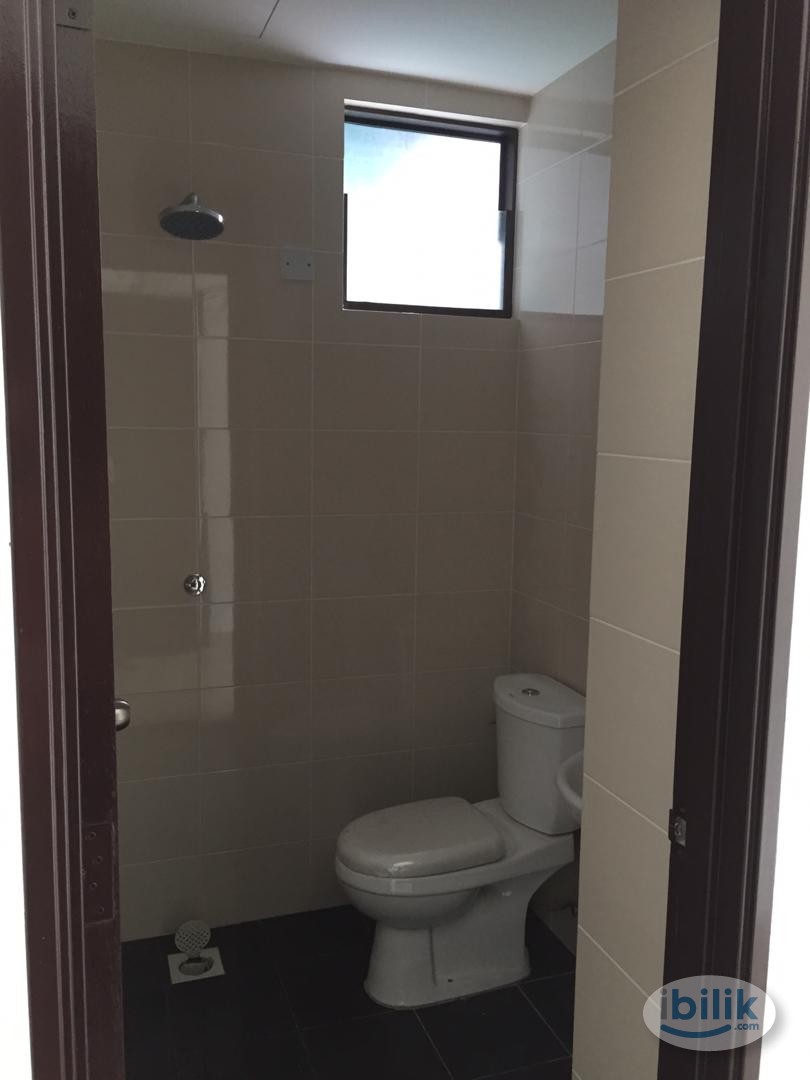 Zamrud residence- Room for rent - Image 3