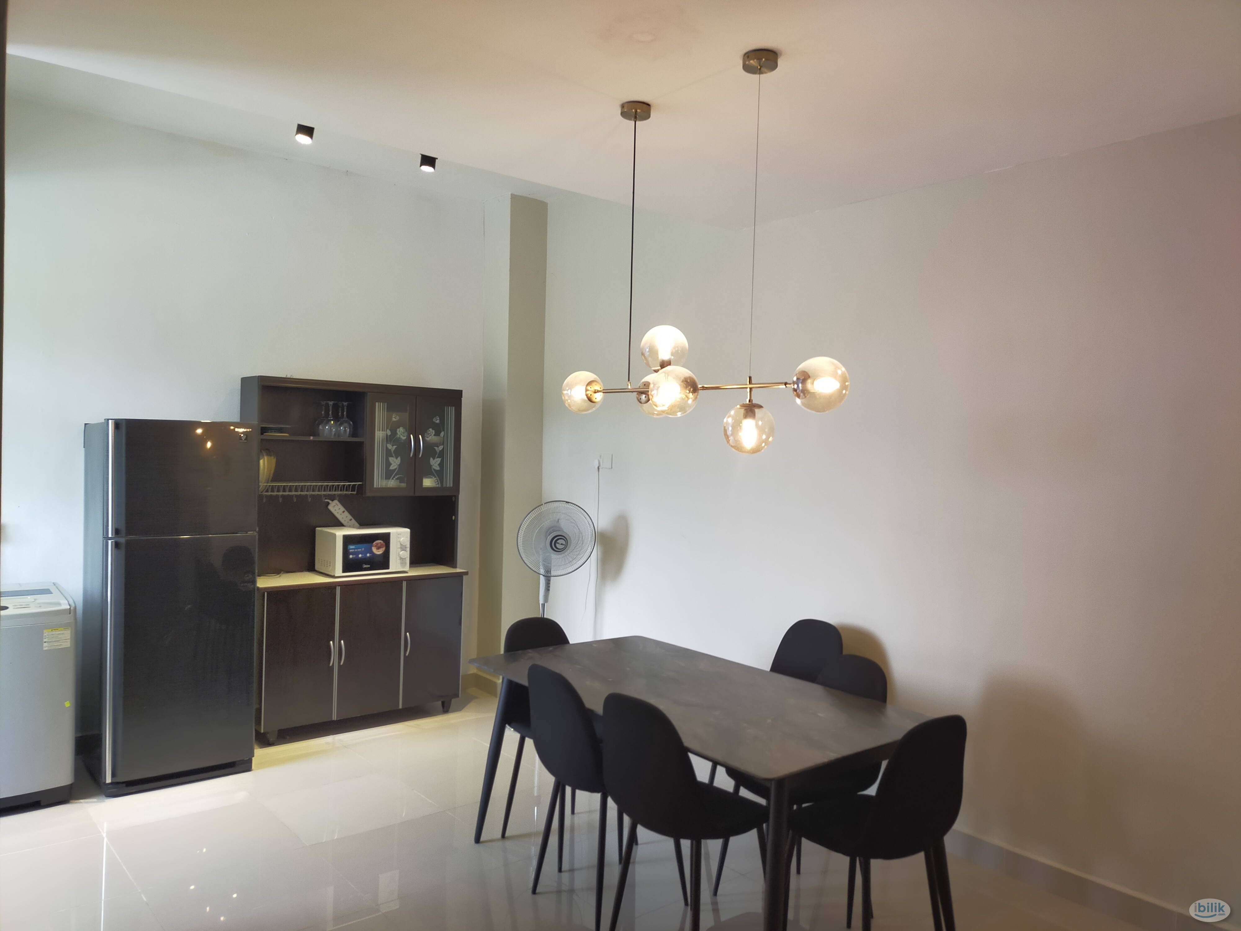 Female 🙋🏻‍♀️💁🏼‍♀️ Medium Room - With Private Bath Room 🛁🚽🚿 - Image 5