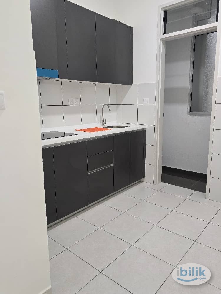 Single Room at Pixel City Sentral, Bandar Sri Permaisuri (Last Unit, Female Only) - Image 2