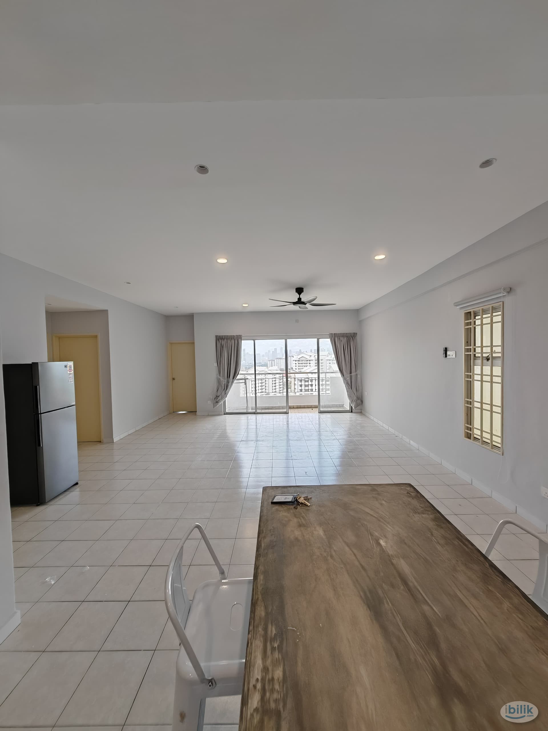 Middle Room at Prima Midah Heights, Taman Midah - Image 3