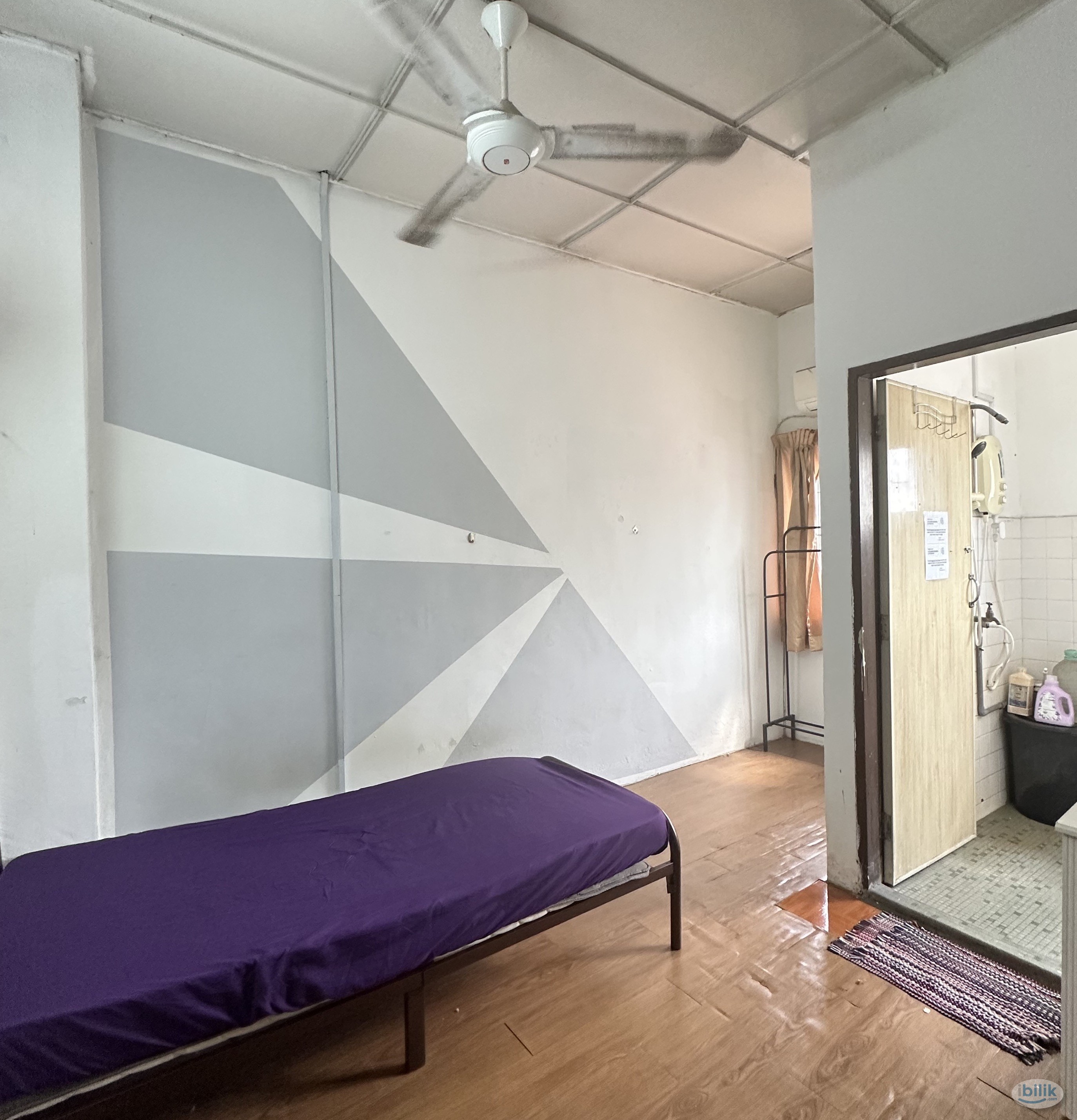 🙋🏻‍♀️FEMALE UNIT🙆🏻‍♀️‼️😱 SPACIOUS ROOM WITH PRIVATE BATHROOM @SS2‼️😱 MOVE IN IMMEDIATELY WITH ZERO DEPOSIT 🥵‼️ - Image 4