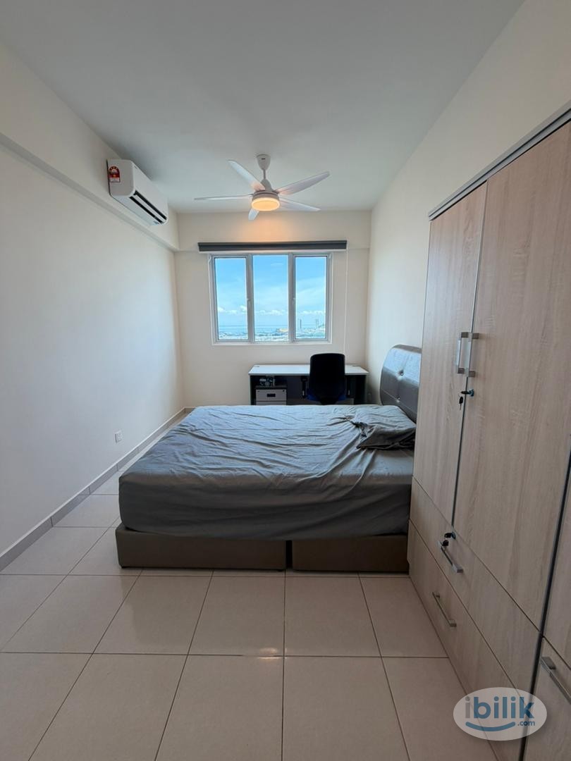 Master Room at Havana Beach Residences, Bayan Lepas - Image 2